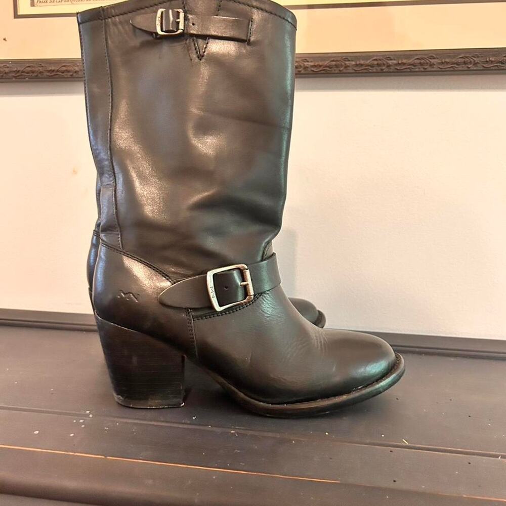 Size 8 Mark Mason Black Leather Mid Range Boots
